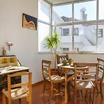Vic Arts House בית הארחה